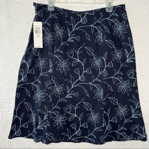 ! NWT. NORTONMCNAUGHTON Skirt. Size 12